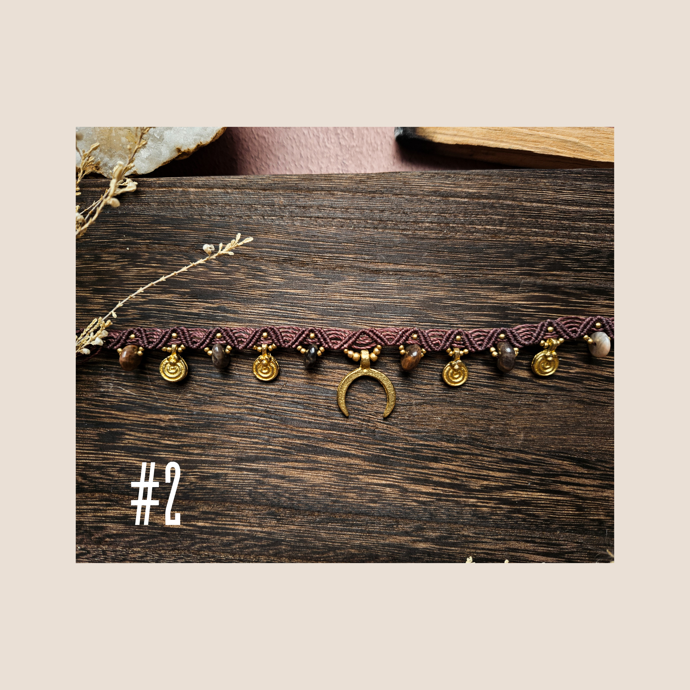 Collier Talisman en Macramé & Pierres Naturelles (ras de cou)