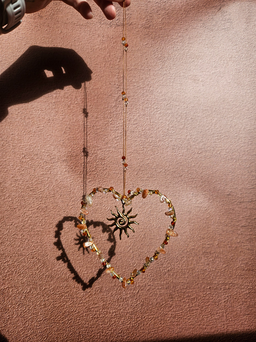 Suncatcher Cœur – Cornaline & Pierre du Soleil | Énergie, Joie et Vitalité