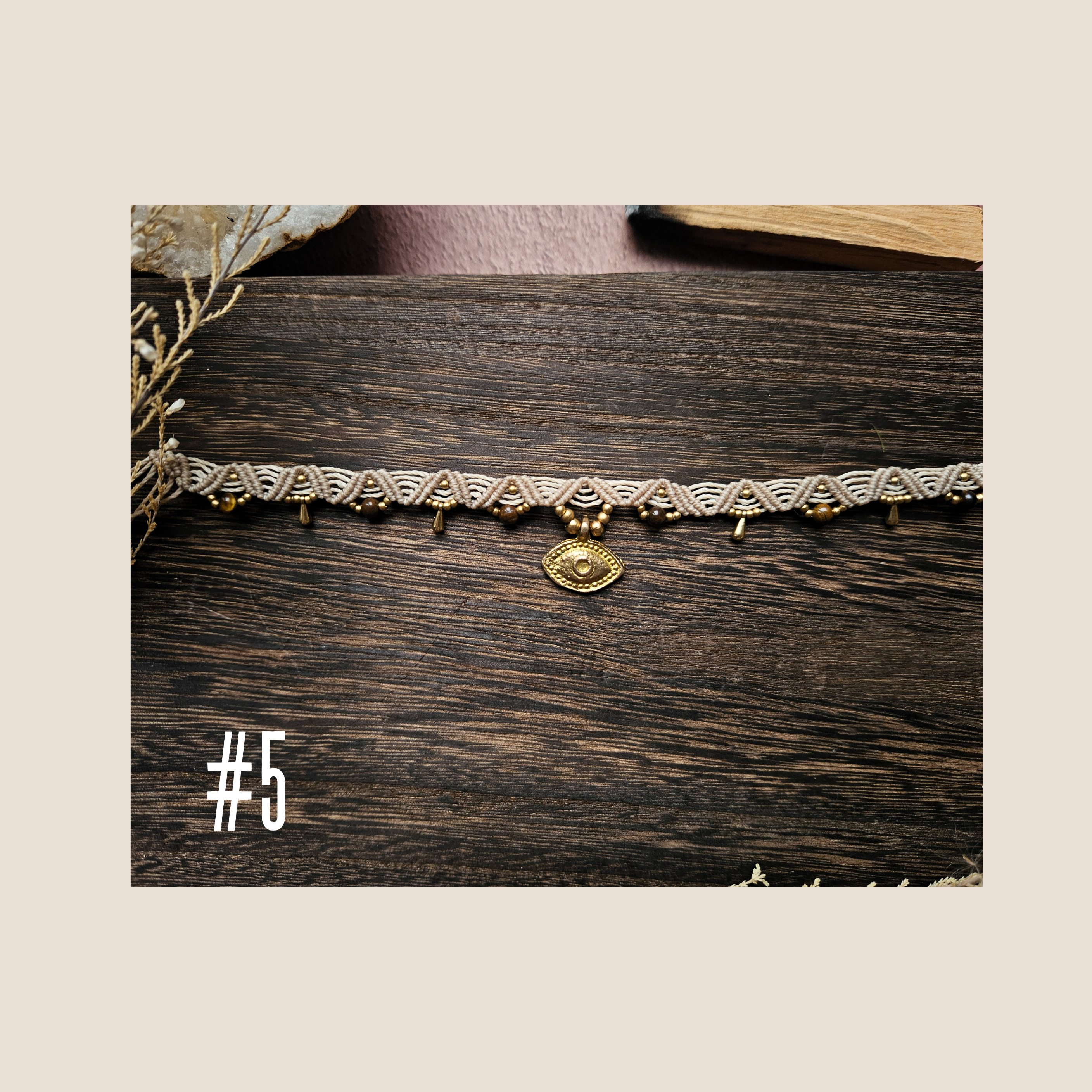 Collier Talisman en Macramé & Pierres Naturelles (ras de cou)