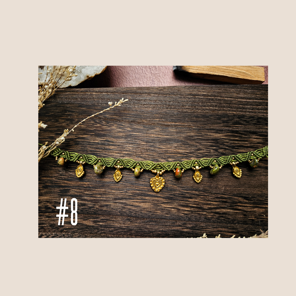 Collier Talisman en Macramé & Pierres Naturelles (ras de cou)