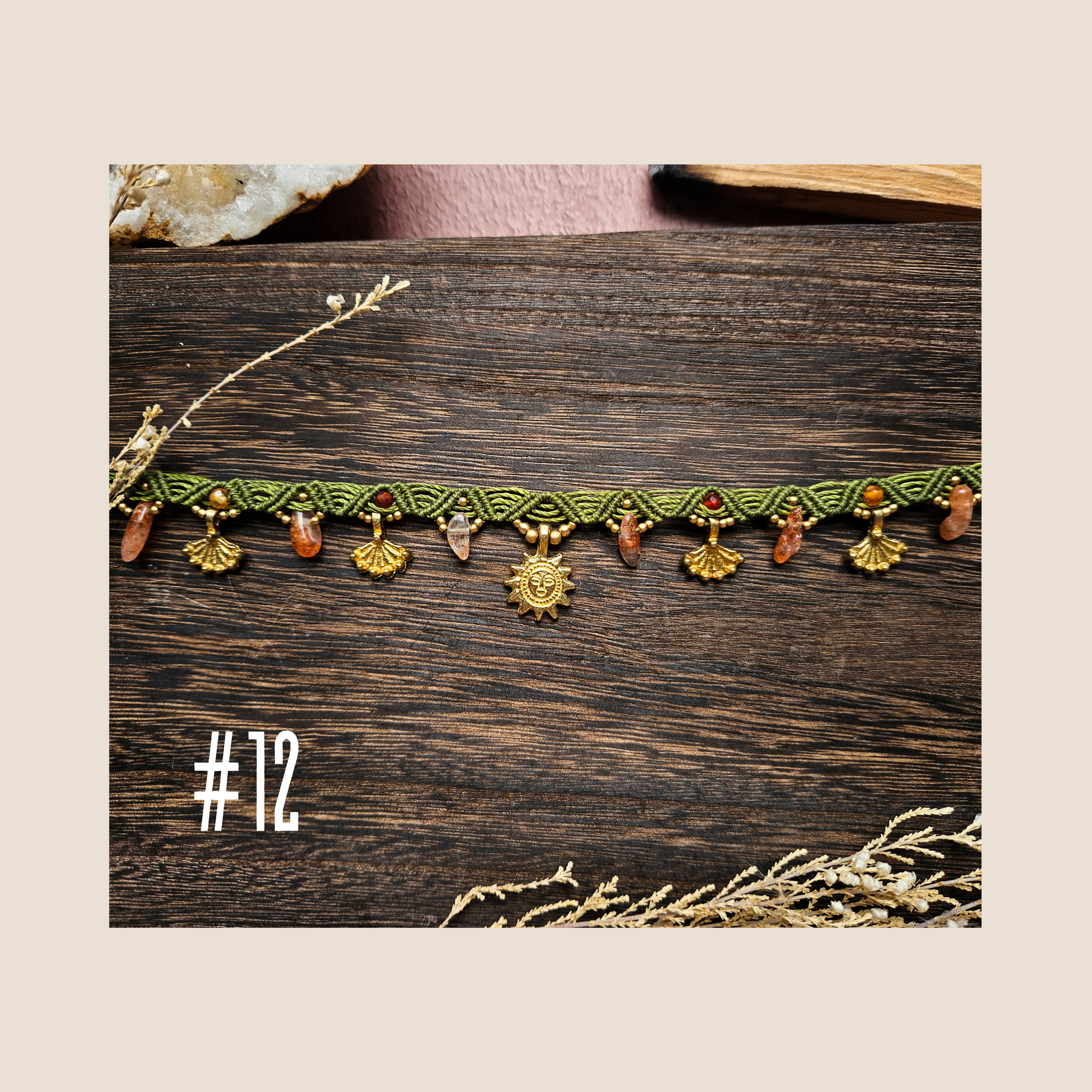 Collier Talisman en Macramé & Pierres Naturelles (ras de cou)