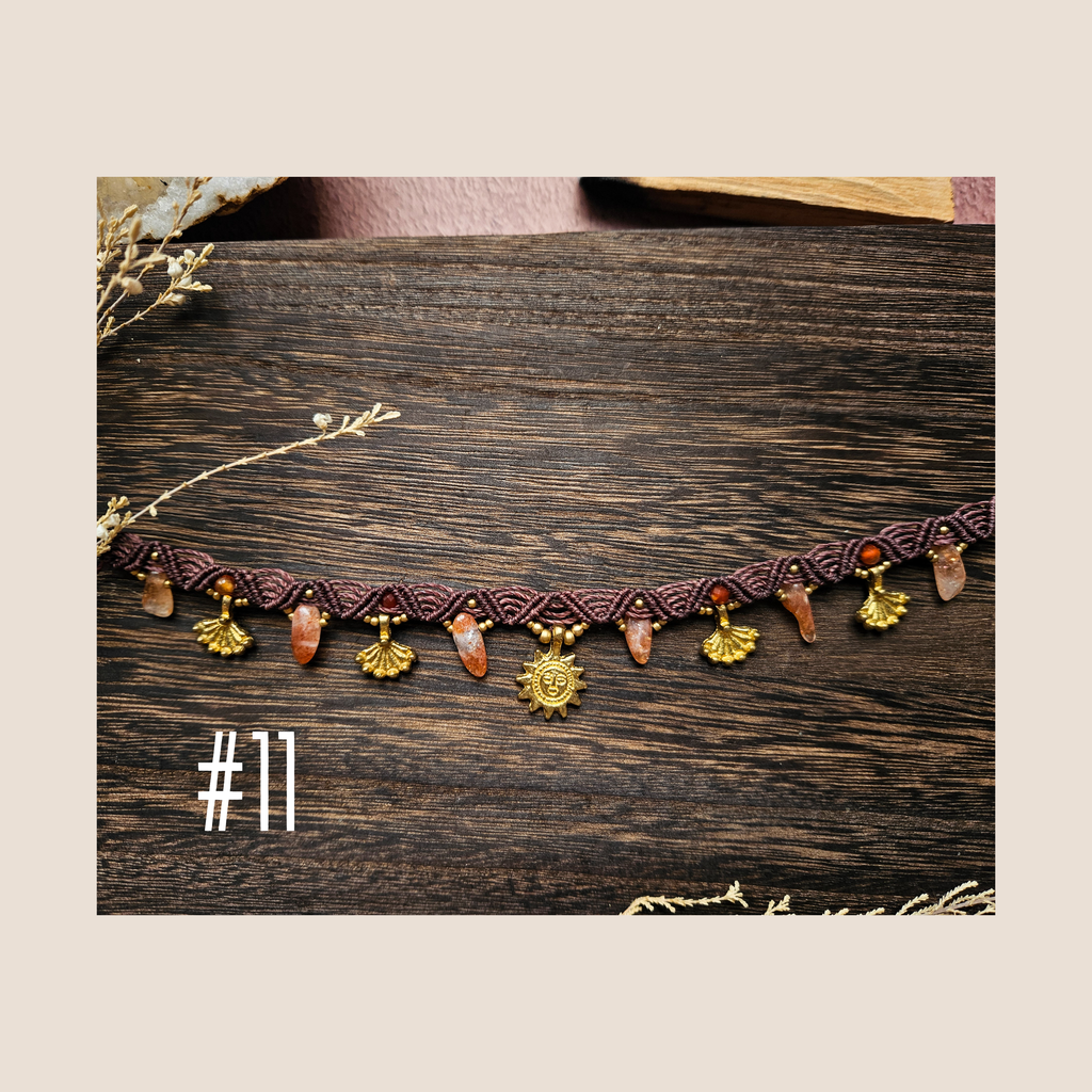 Collier Talisman en Macramé & Pierres Naturelles (ras de cou)