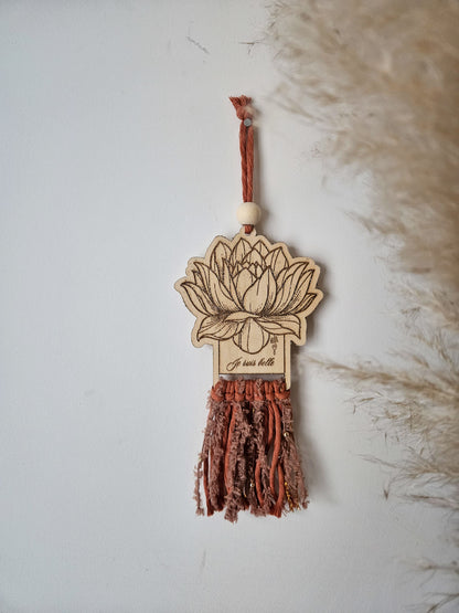 Talisman Lotus en Bois & Macramé – Je suis belle
